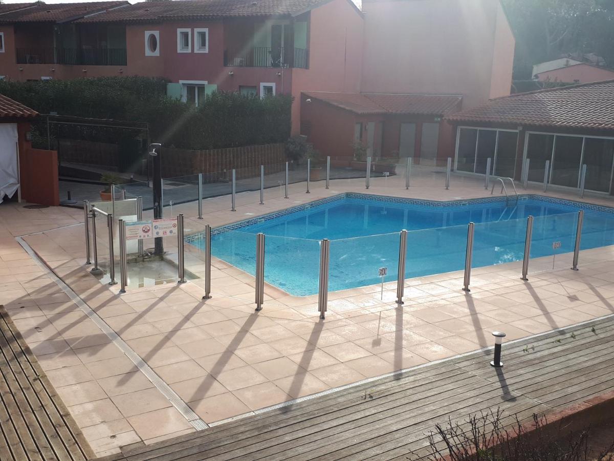 Hotel Albatros Mouans-Sartoux Buitenkant foto